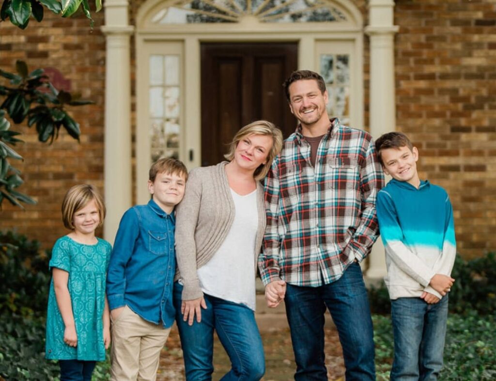 5f3acb1913ed3df654950fdd_0420Why20SP20Page20Managing20 20Quote20Photo p 1080