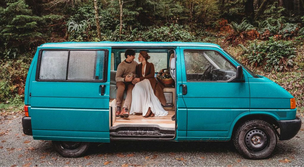 Avery_Hahn_Tulle Tweed Photography_MiraandPearceMysticBeachElopement083 1024x563