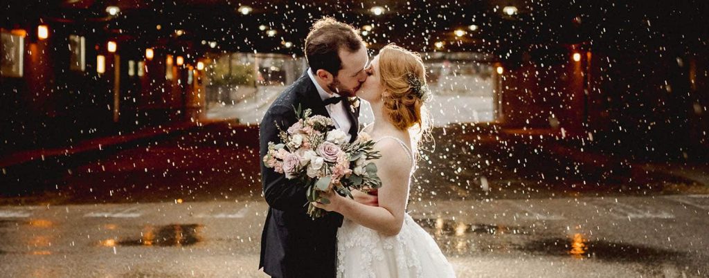 H1 black and gold photography wedding portraits using off camera flash 115 1024x402