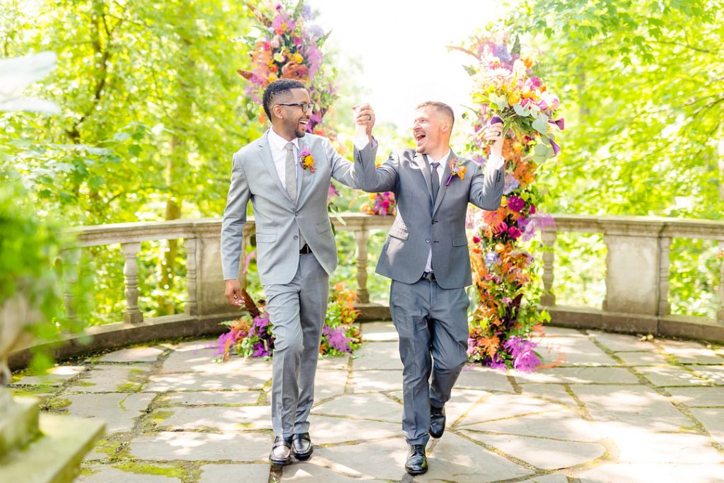 men getting married