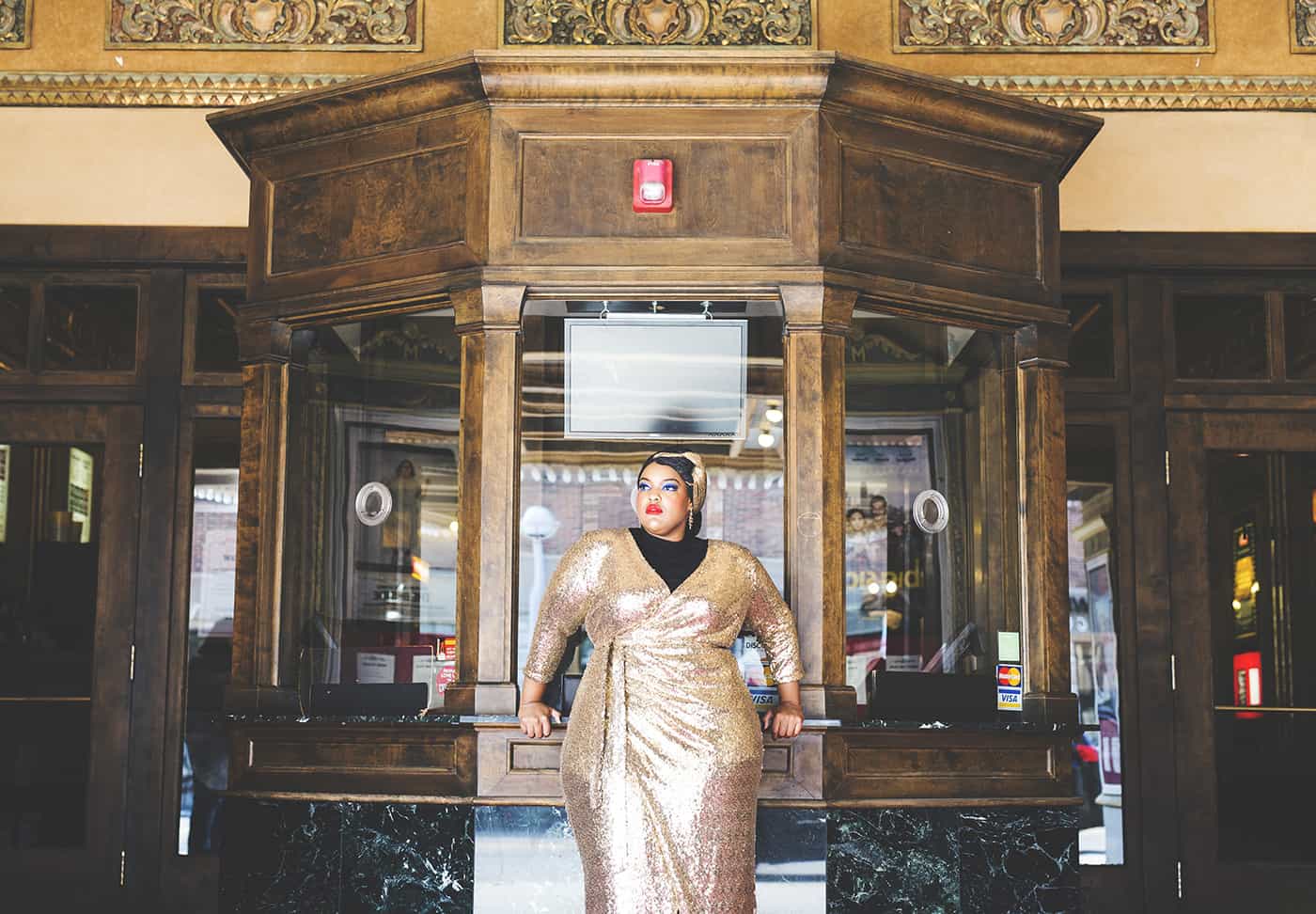 30 Photographers With Cheers-Worthy Reasons To Celebrate