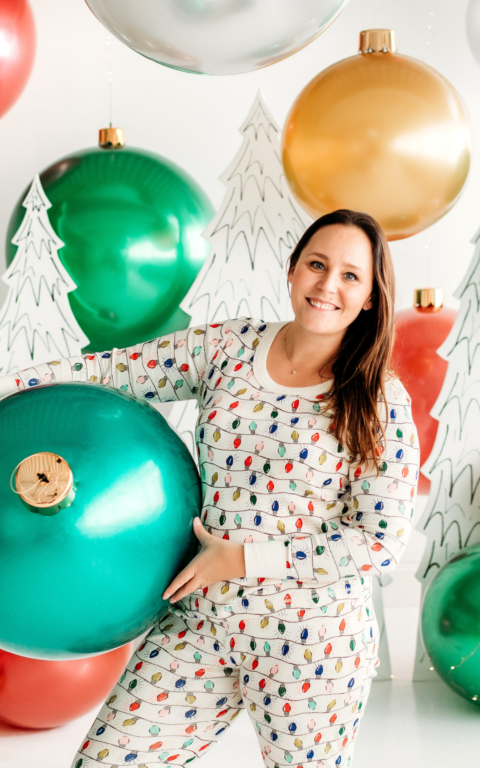 Santa Minis: Create a Magical Experience That Sparks Joy & Bookings, with Katie Emanuelson