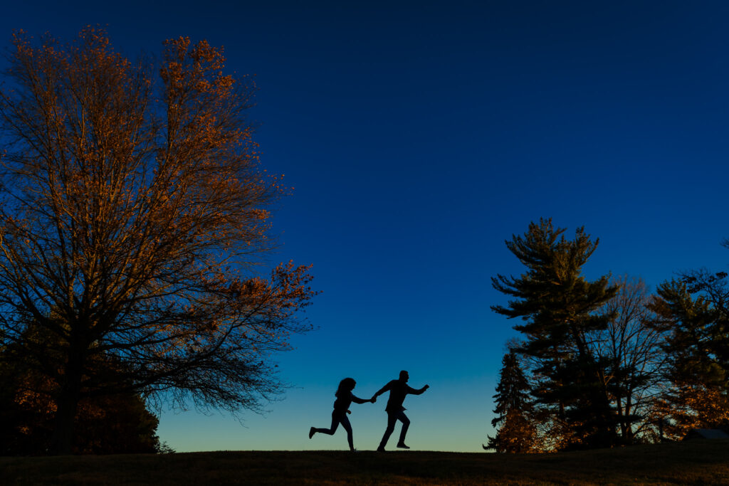 walking running pose smj photography 1